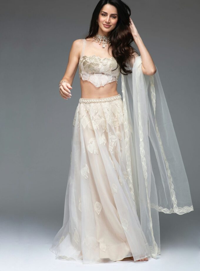 The White Magnolia Set