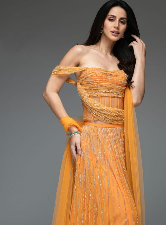 The Crystal Drape Set